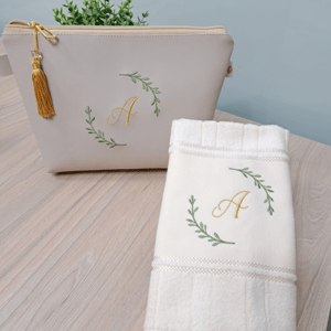 Letra A Alfabeto Cerimonial com Moldura