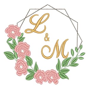 Matriz de bordado Moldura Floral Redwork com Iniciais (Pontos Leves) Matriz de bordado Moldura Floral Redwork com Iniciais (Pontos Leves)
