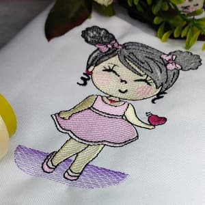 Menina com Coração (Pontos Leves)