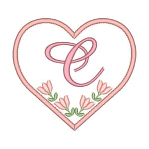 Matriz de bordado Moldura Coração Floral com Letra