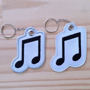 Chaveiro Nota Musical Colcheias (Projeto no Bastidor)