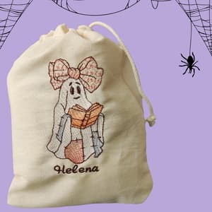 Halloween em Patchwork de Fantasma com Livro (Pontos Leves)