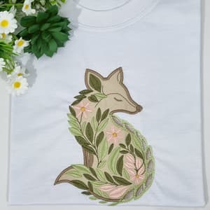 Raposa com Folhagem (Aplique)