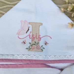  Alfabeto Floral com Borboleta e Fonte Cute com Glifos (Pontos Leves)