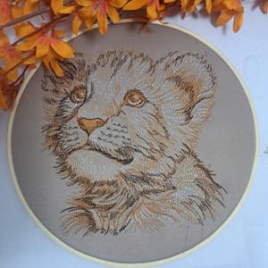 Leão filhote (Realístico)