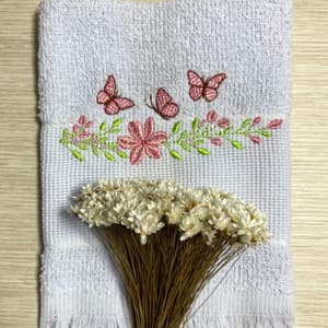 Barrado de Flores com Borboletas (Pontos Leves)