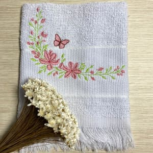 Canto com Flores e Borboleta (Pontos Leves)